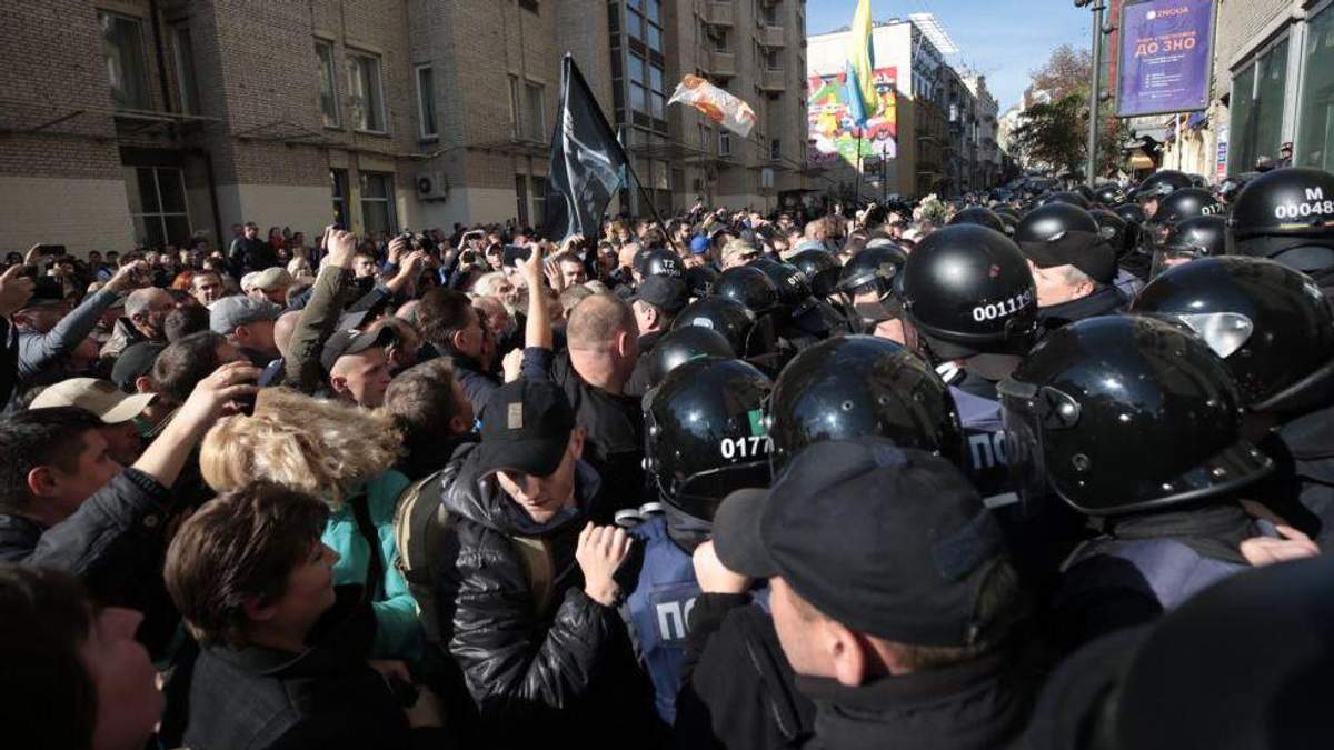 Активіст і ветеран війни на Донбасі Павло Богун розповів про побиття правоохоронцями через намет Активіст і ветеран війни на Донбасі Павло Богун розповів про побиття правоохоронцями через намет