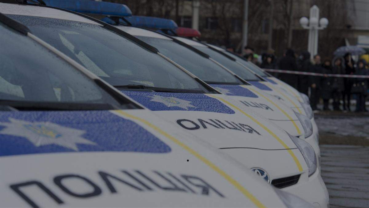 Київські патрульні висадили молодика на півдорозі додому: той помер від переохолодження Київські патрульні висадили молодика на півдорозі додому: той помер від переохолодження
