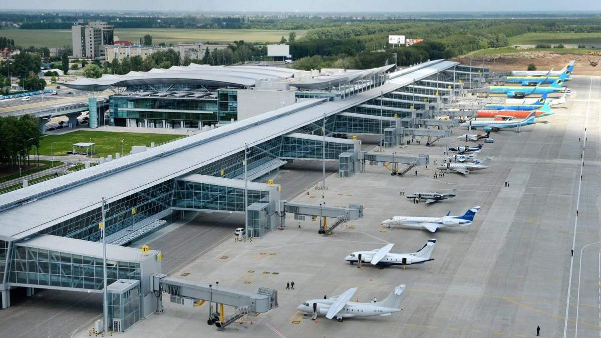 Корупція у топменеджменті Борисполя: в аеропорту спростовують обшуки Корупція у топменеджменті Борисполя: в аеропорту спростовують обшуки